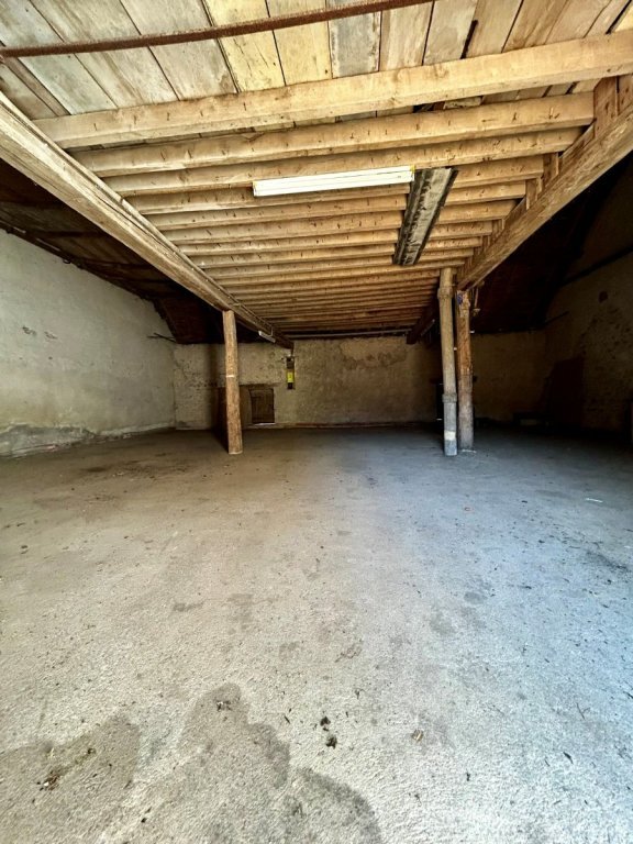MAISON A VENDRE - CHATILLON EN BAZOIS - 173.12 m2 - 99 000 &euro;
