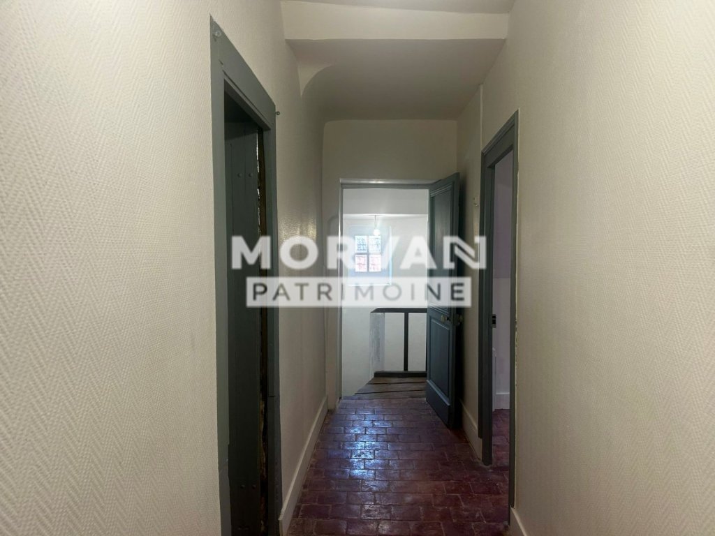 MAISON A VENDRE - CHATILLON EN BAZOIS - 180.38 m2 - 82 000 &euro;