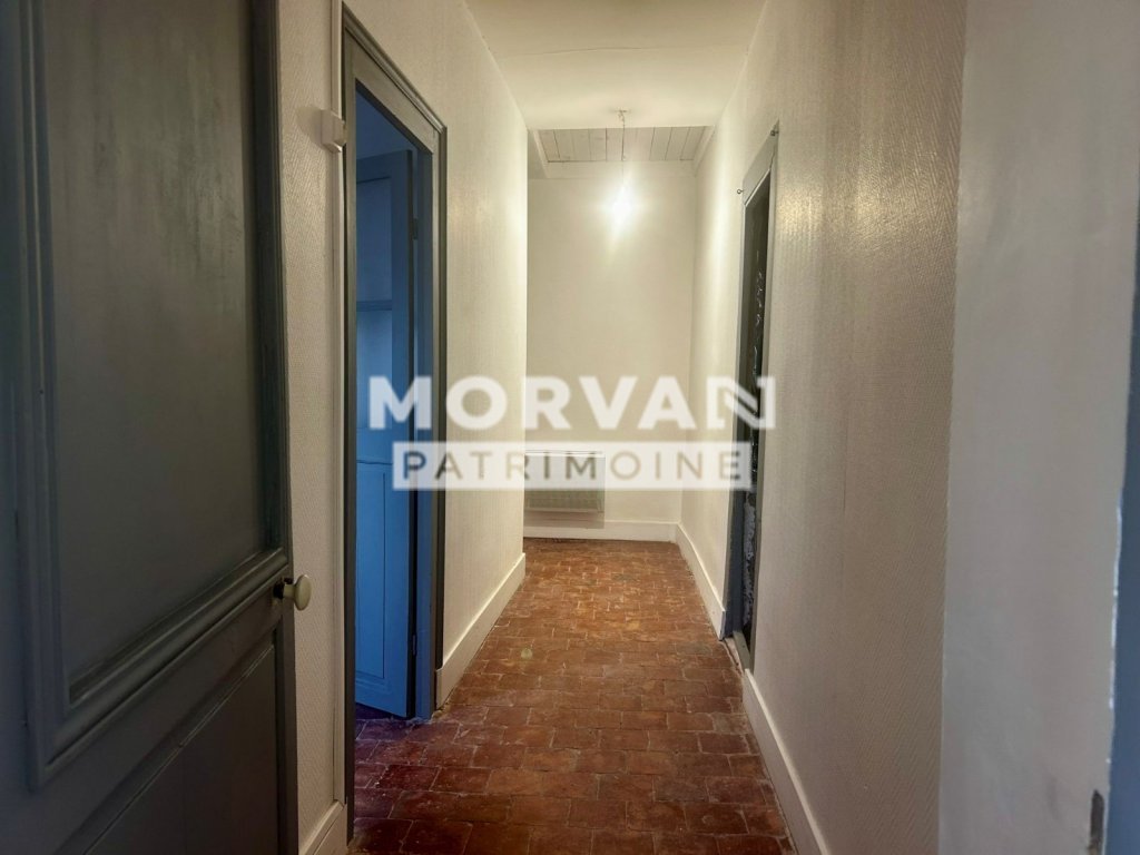 MAISON A VENDRE - CHATILLON EN BAZOIS - 180.38 m2 - 82 000 &euro;