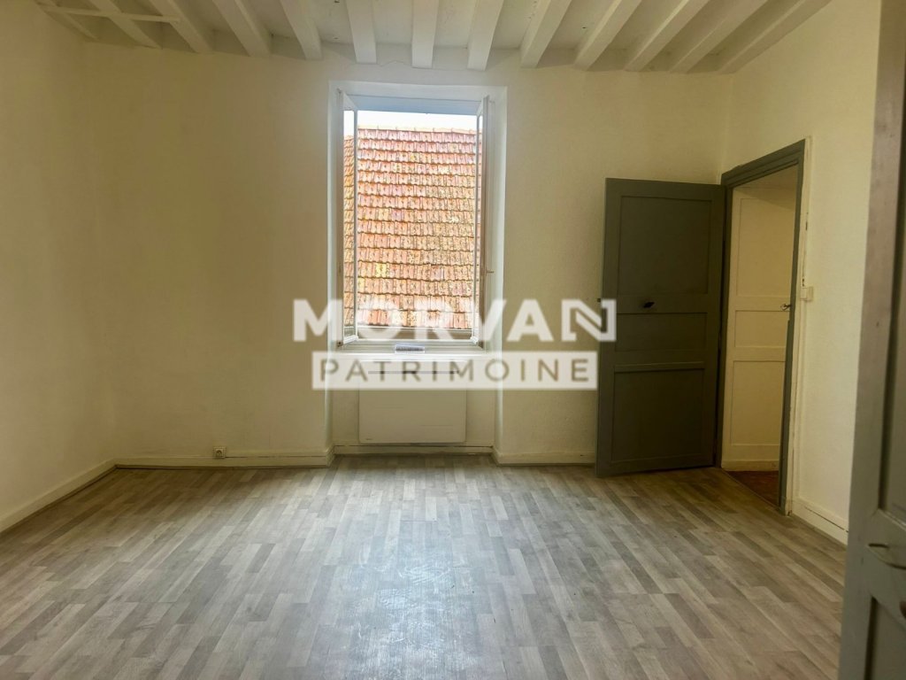MAISON A VENDRE - CHATILLON EN BAZOIS - 180.38 m2 - 82 000 &euro;