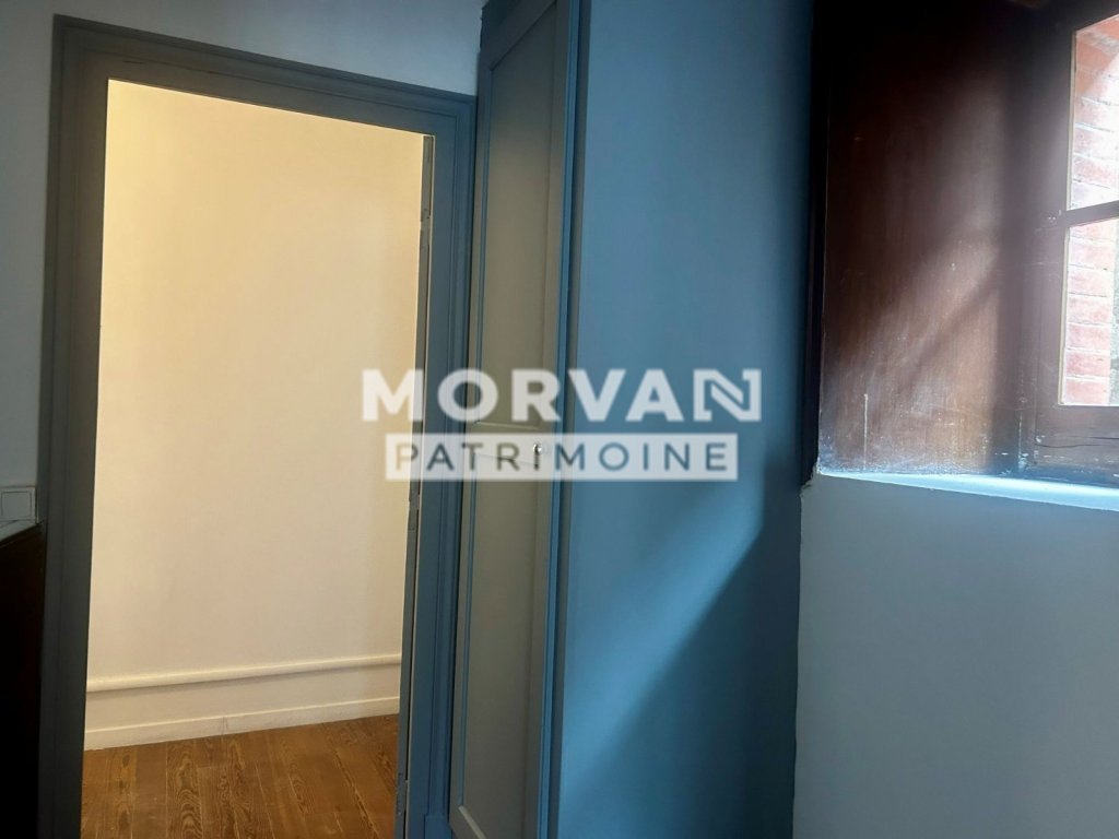 MAISON A VENDRE - CHATILLON EN BAZOIS - 180.38 m2 - 82 000 &euro;
