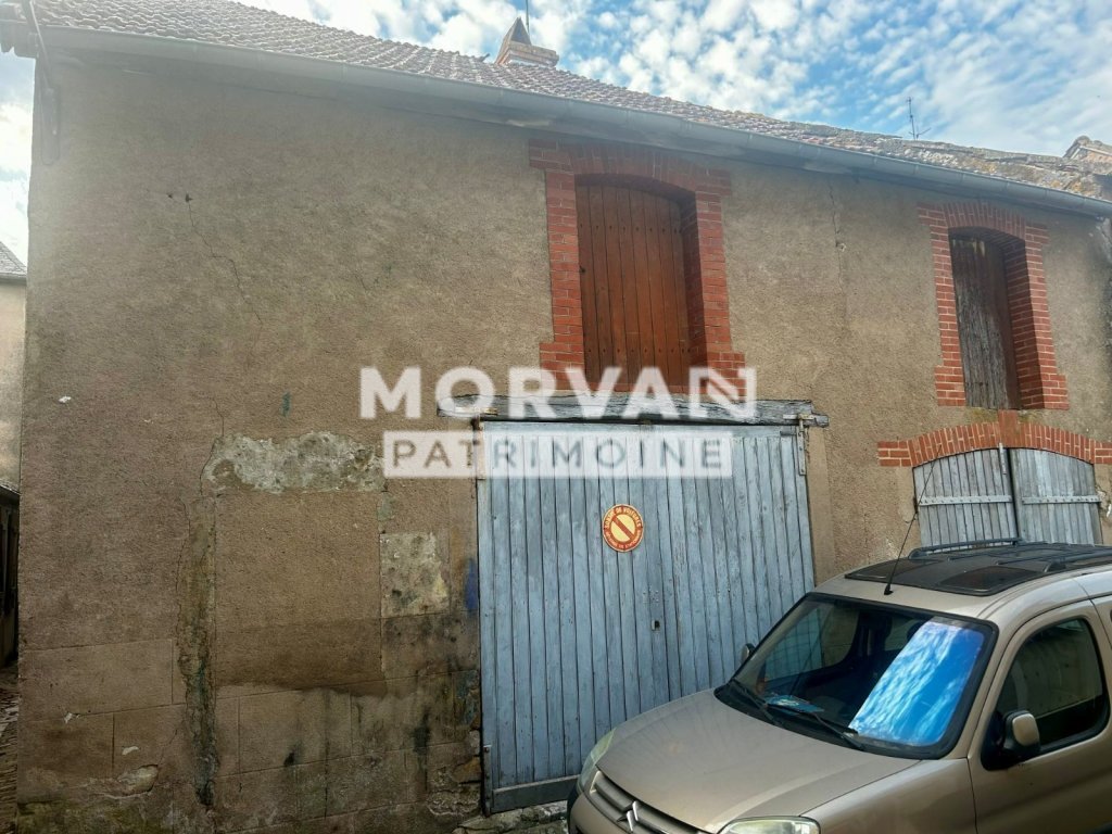 MAISON A VENDRE - CHATILLON EN BAZOIS - 180.38 m2 - 82 000 &euro;