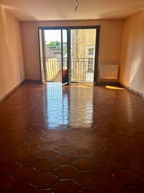 MAISON A VENDRE - CHATILLON EN BAZOIS - 114.95 m2 - 68 000 &euro;