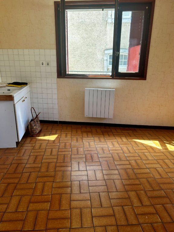 MAISON A VENDRE - CHATILLON EN BAZOIS - 114.95 m2 - 68 000 &euro;