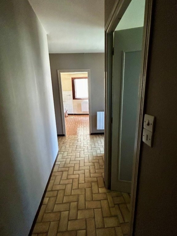 MAISON A VENDRE - CHATILLON EN BAZOIS - 114.95 m2 - 68 000 &euro;