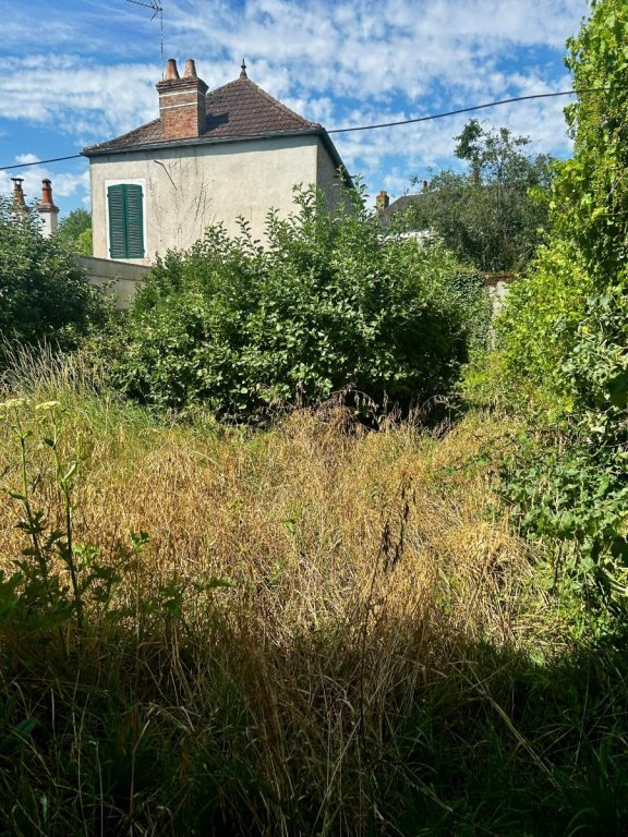 MAISON A VENDRE - CHATILLON EN BAZOIS - 114.95 m2 - 68 000 &euro;