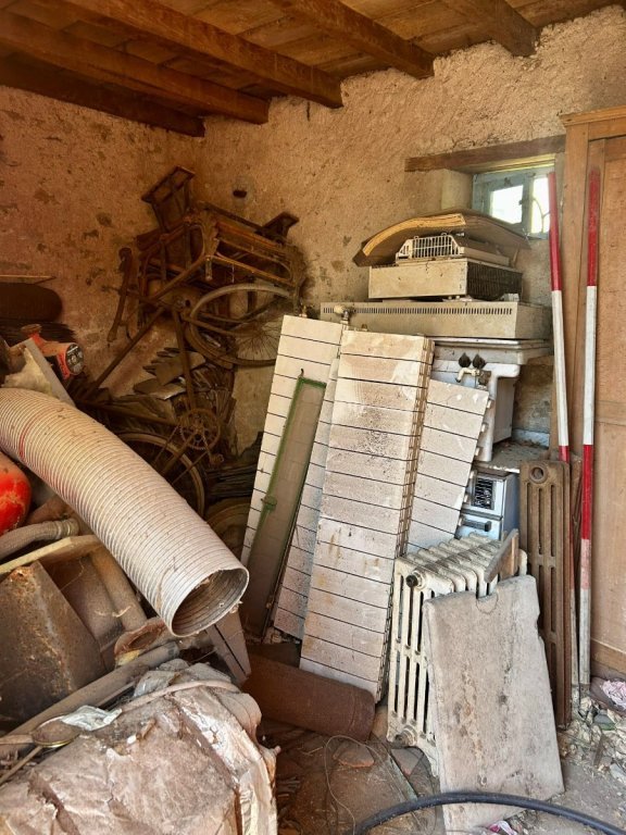 MAISON A VENDRE - CHATILLON EN BAZOIS - 114.95 m2 - 68 000 &euro;