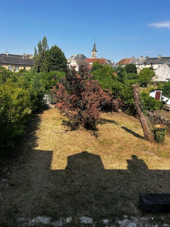 MAISON A VENDRE - CHATILLON EN BAZOIS - 145 m2 - 125 000 &euro;