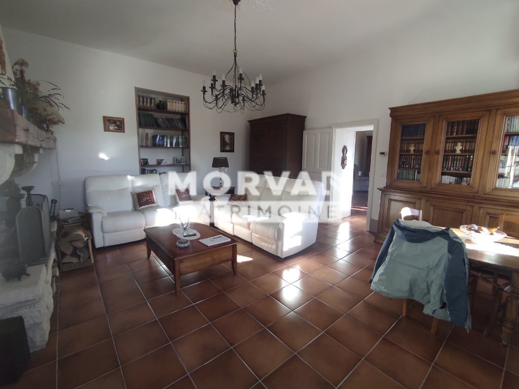 MAISON A VENDRE - CHAUMARD - 218.68 m2 - 336�000�&euro;