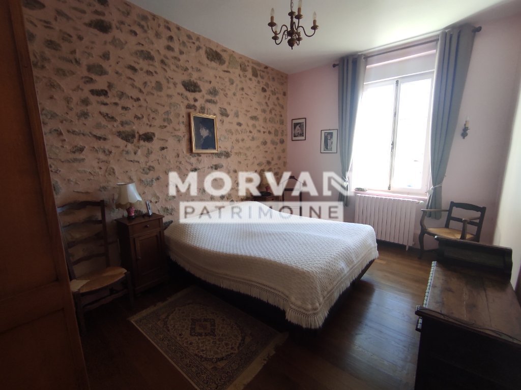 MAISON A VENDRE - CHAUMARD - 218.68 m2 - 336�000�&euro;