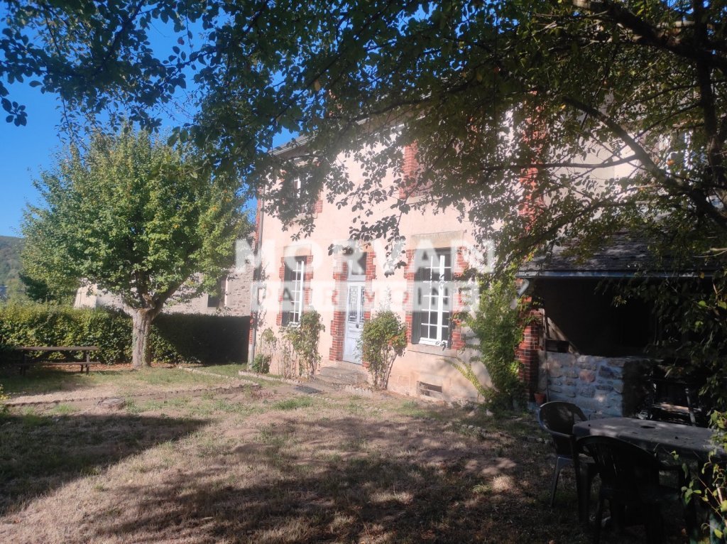 MAISON A VENDRE - CHAUMARD - 157.51 m2 - 142 000 &euro;