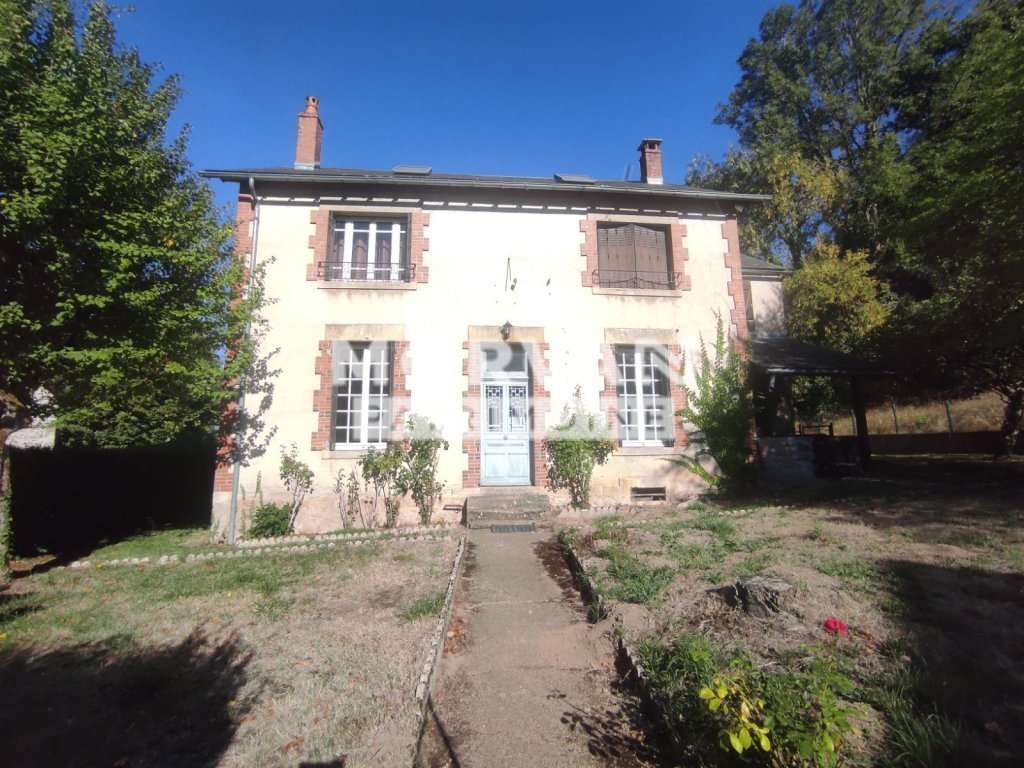 MAISON A VENDRE - CHAUMARD - 157.51 m2 - 142 000 &euro;