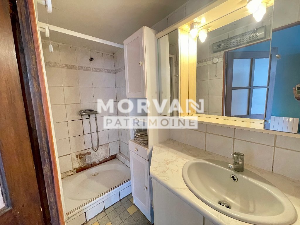Maison 6 pièces, 4 chambres A VENDRE - MAUX - 138.47 m2 - 88 000 &euro;