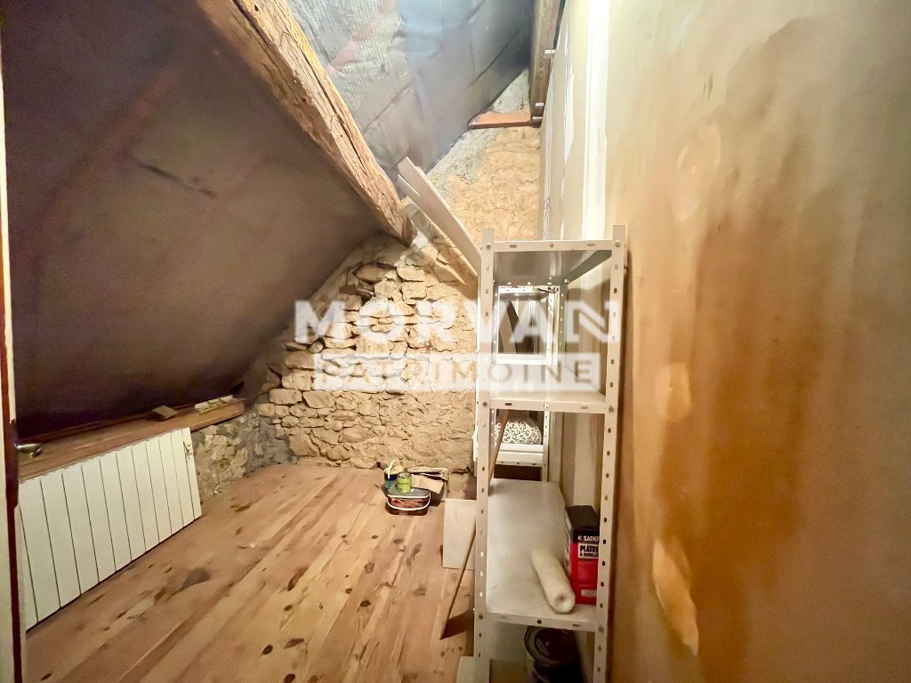 Maison 6 pièces, 4 chambres A VENDRE - MAUX - 138.47 m2 - 88 000 &euro;