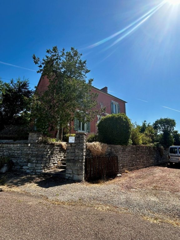 MAISON A VENDRE - MONTAPAS - 185.93 m2 - 120 000 &euro;