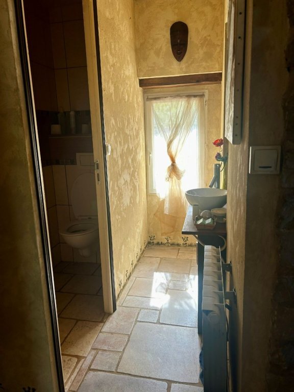 MAISON A VENDRE - MONTAPAS - 185.93 m2 - 120 000 &euro;