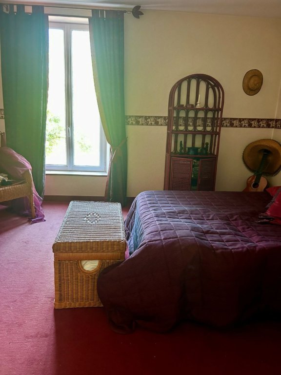 MAISON A VENDRE - MONTAPAS - 185.93 m2 - 120 000 &euro;