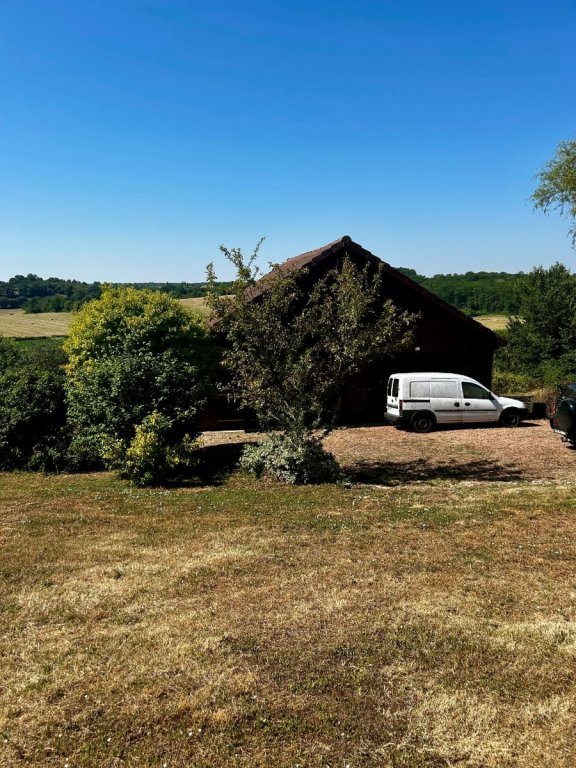 MAISON A VENDRE - MONTAPAS - 185.93 m2 - 120 000 &euro;