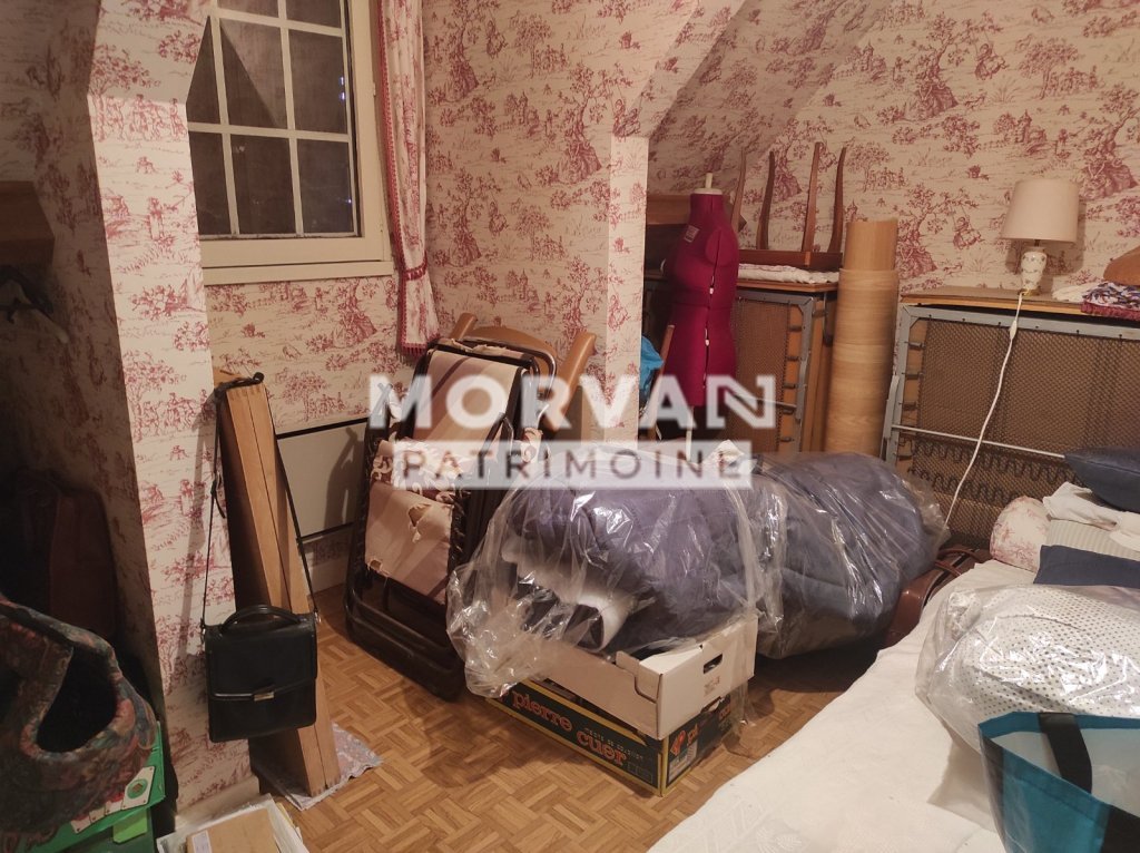 Pavillon sur sous sol complet A VENDRE - MONTIGNY EN MORVAN - 145.97 m2 - 150 000 &euro;