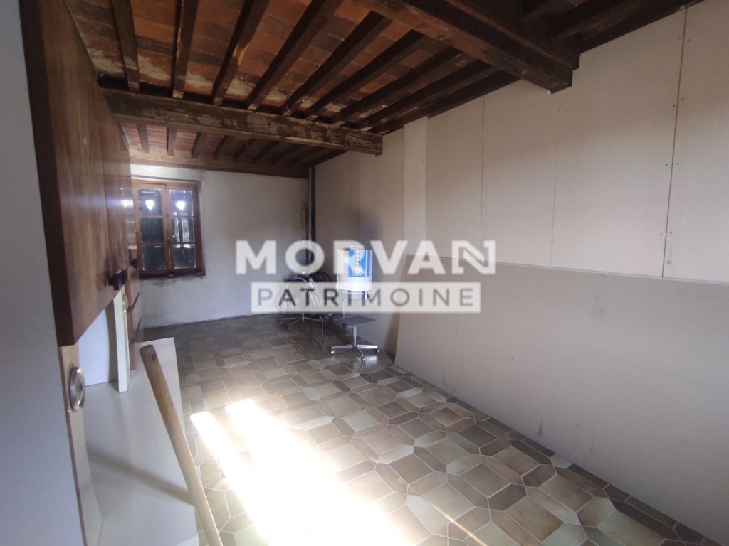 MAISON A VENDRE - MONTIGNY EN MORVAN - 107.08 m2 - 49 500 &euro;