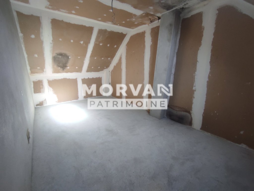 MAISON A VENDRE - MONTIGNY EN MORVAN - 107.08 m2 - 49 500 &euro;