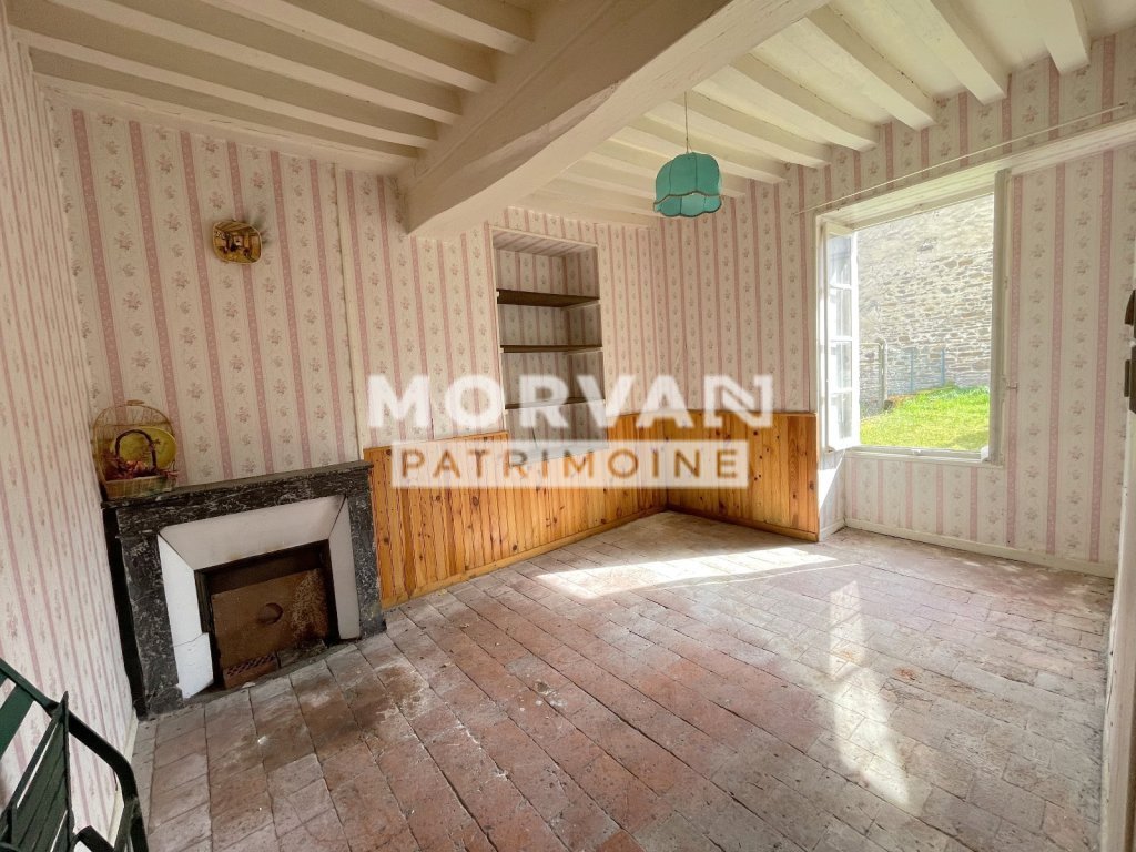 MAISON A VENDRE - MONTREUILLON - 249 m2 - 78 000 &euro;
