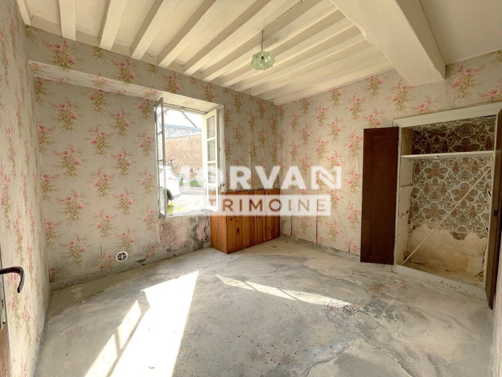 MAISON A VENDRE - MONTREUILLON - 249 m2 - 78 000 &euro;