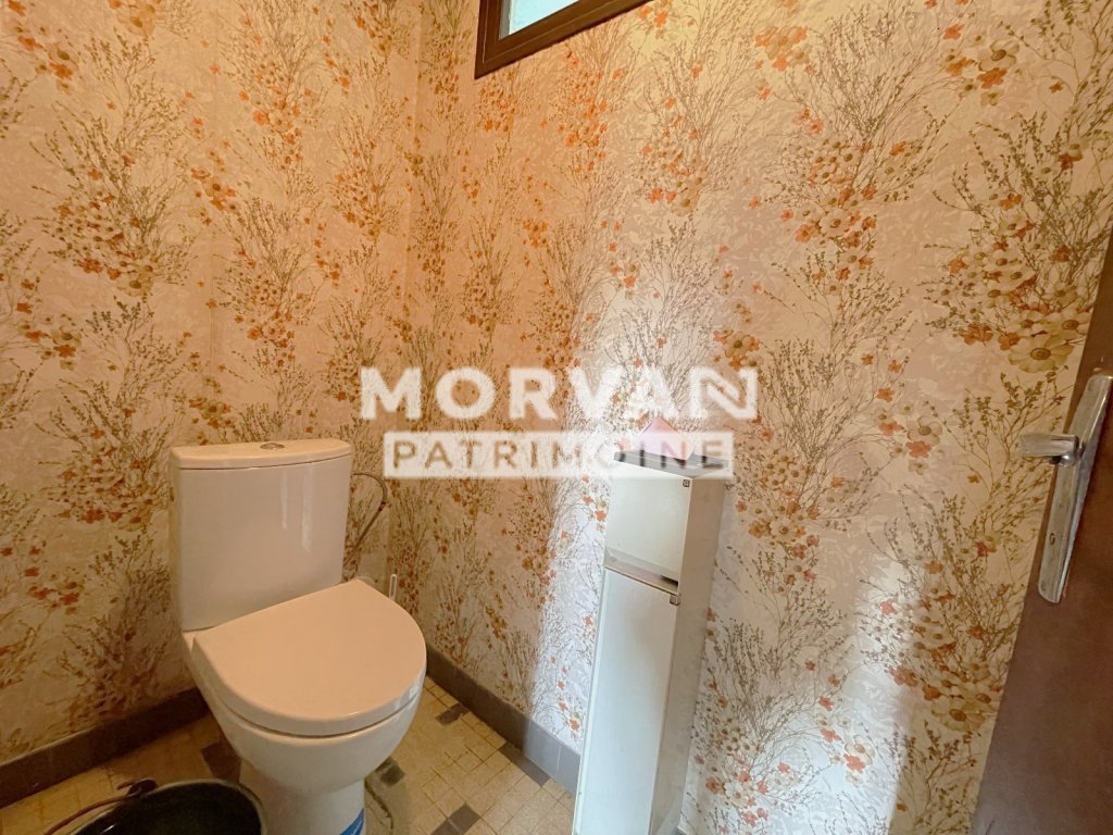 MAISON A VENDRE - MONTREUILLON - 249 m2 - 78 000 &euro;