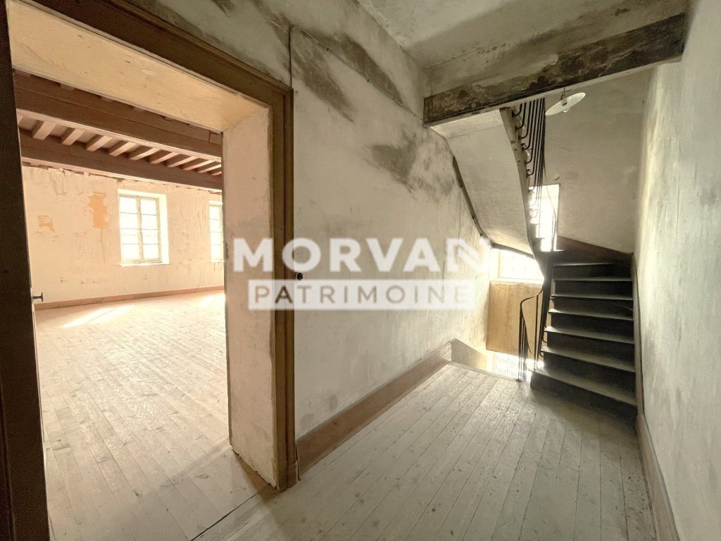 MAISON A VENDRE - MONTREUILLON - 249 m2 - 78 000 &euro;