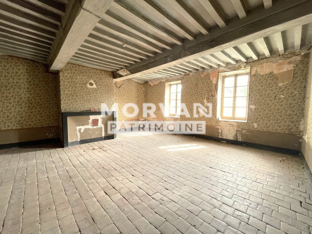 MAISON A VENDRE - MONTREUILLON - 249 m2 - 78 000 &euro;