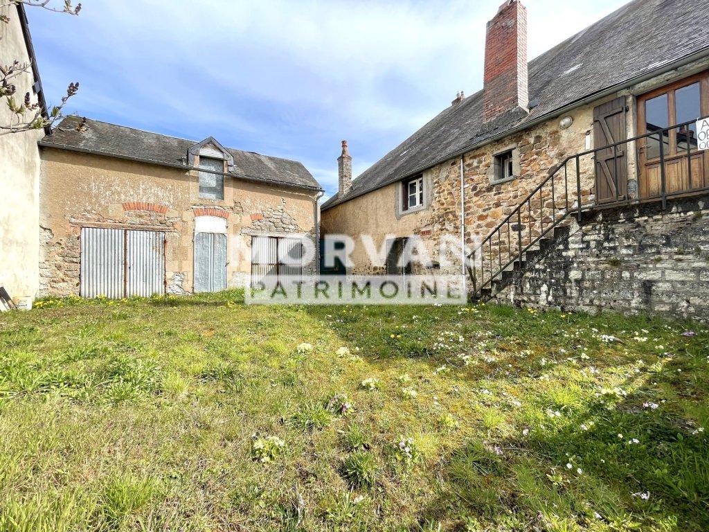 MAISON A VENDRE - MONTREUILLON - 249 m2 - 78 000 &euro;