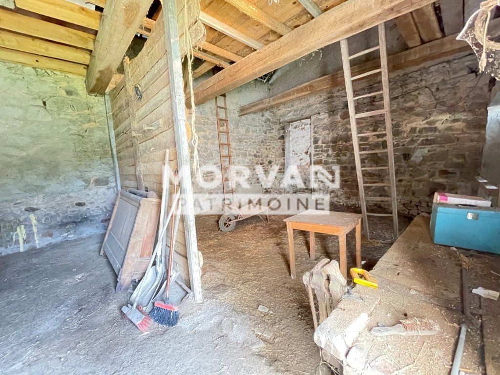 MAISON A VENDRE - MONTREUILLON - 249 m2 - 78 000 &euro;