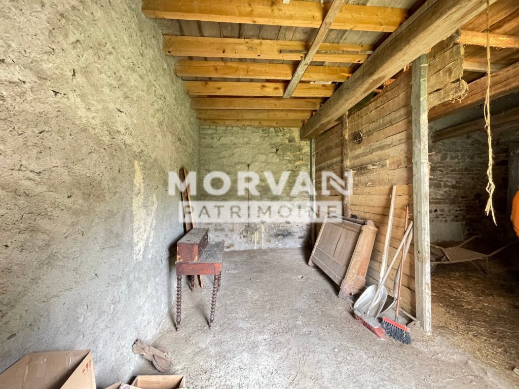 MAISON A VENDRE - MONTREUILLON - 249 m2 - 78 000 &euro;
