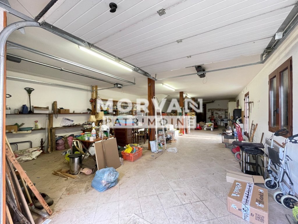 MAISON A VENDRE - MONTREUILLON - 148.73 m2 - 250 000 &euro;