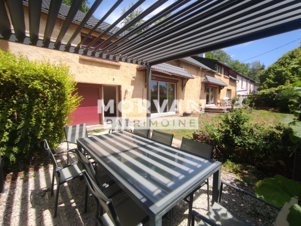 MAISON A VENDRE - MOUX EN MORVAN - 244.04 m2 - 295 000 &euro;