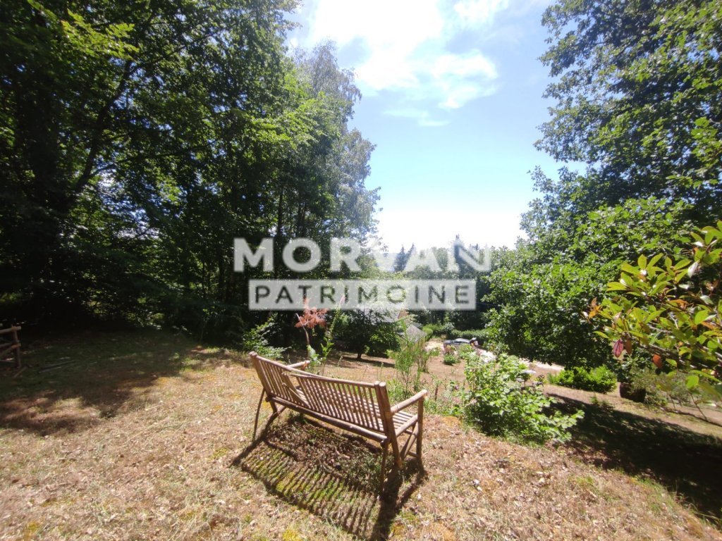 MAISON A VENDRE - MOUX EN MORVAN - 244.04 m2 - 295 000 &euro;