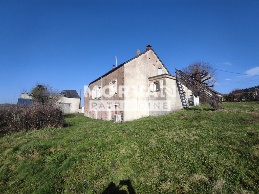 Maison + Dépendance A VENDRE - OUROUX EN MORVAN - 67.09 m2 - 88 000 &euro;