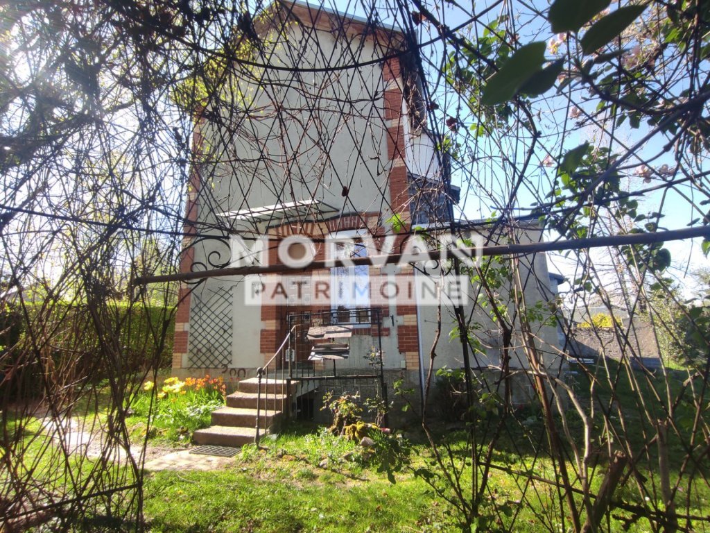 MAISON A VENDRE - OUROUX EN MORVAN - 89.35 m2 - 78 000 &euro;