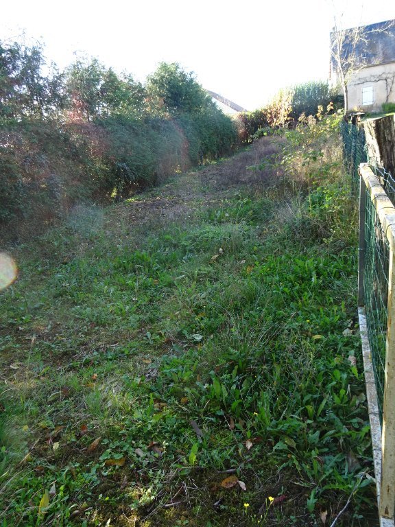 Maison 8 pièces / 4 Chambres A VENDRE - ST HILAIRE EN MORVAN - 148.37 m2 - 65 000 &euro;