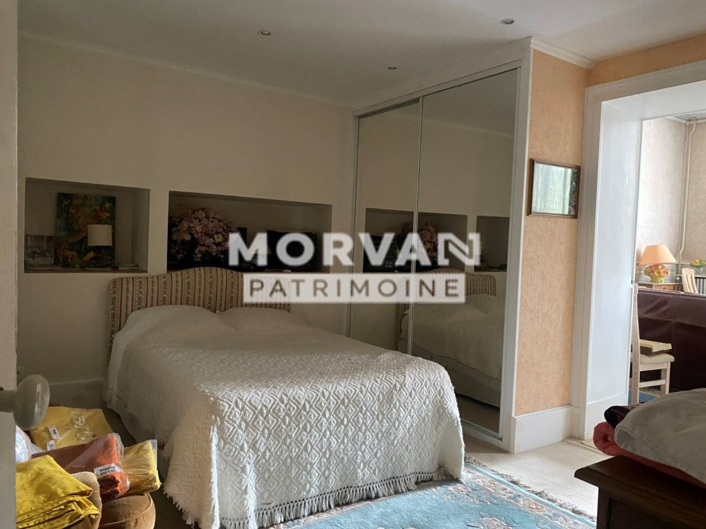 MAISON A VENDRE - ST SAULGE - 299.56 m2 - 192�600�&euro;