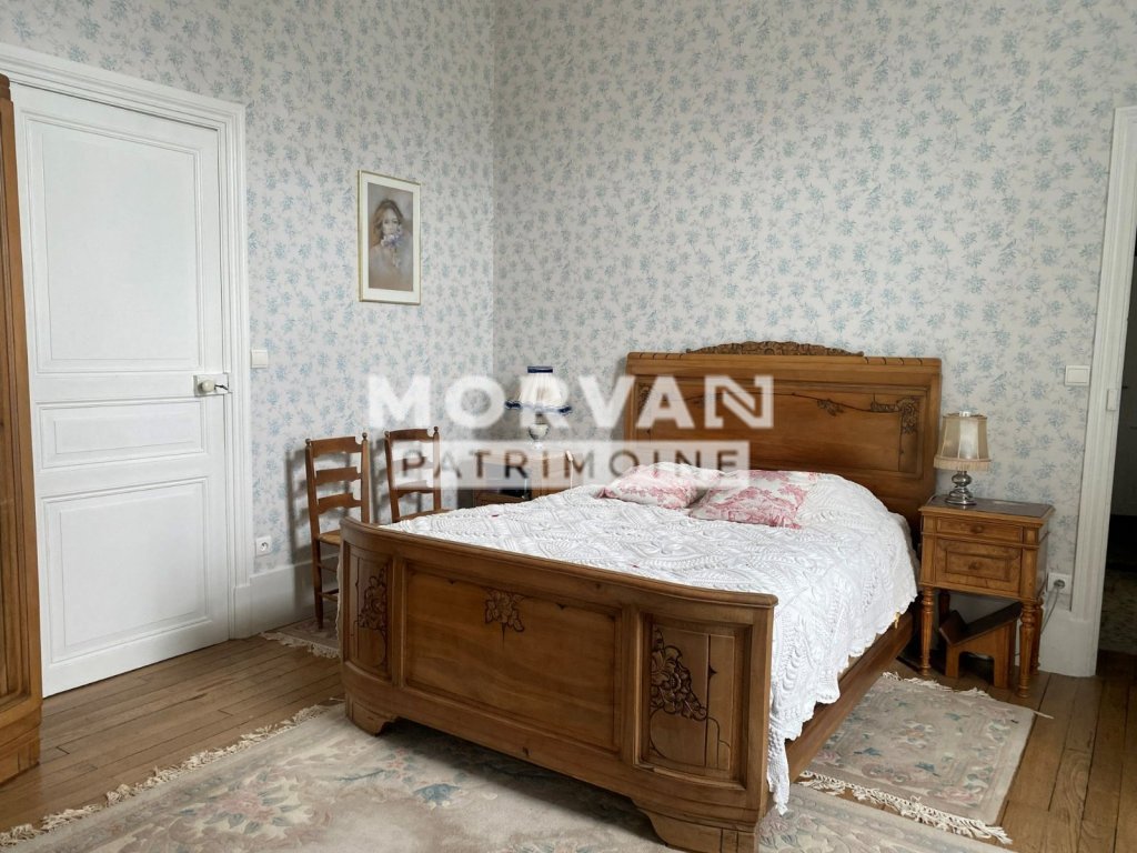 MAISON A VENDRE - ST SAULGE - 299.56 m2 - 192�600�&euro;