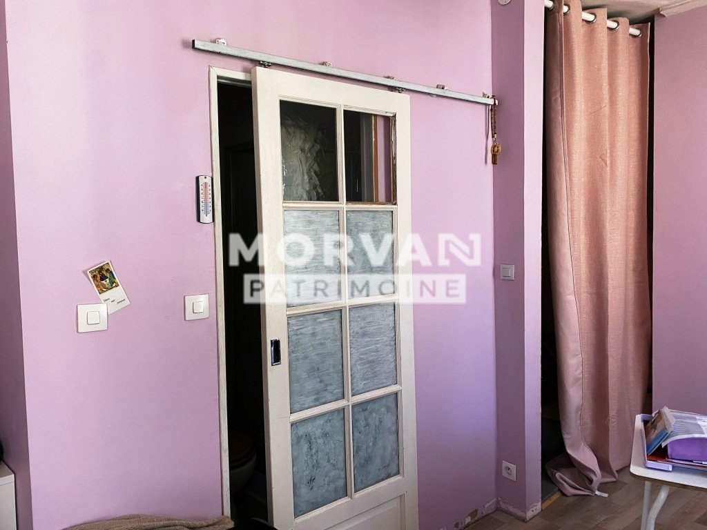 MAISON DE VILLAGE - REMISE ET JARDIN CLOS A VENDRE - ST SAULGE - 50.67 m2 - 32�000�&euro;