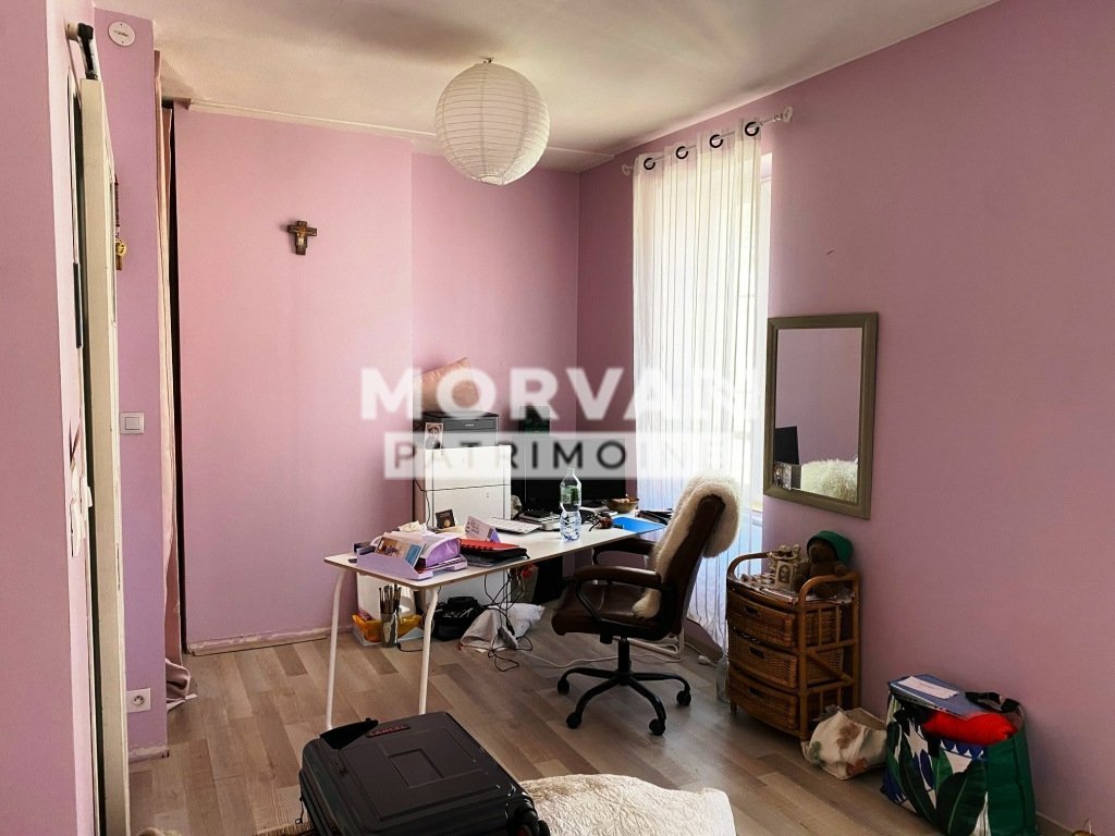 MAISON DE VILLAGE - REMISE ET JARDIN CLOS A VENDRE - ST SAULGE - 50.67 m2 - 32�000�&euro;