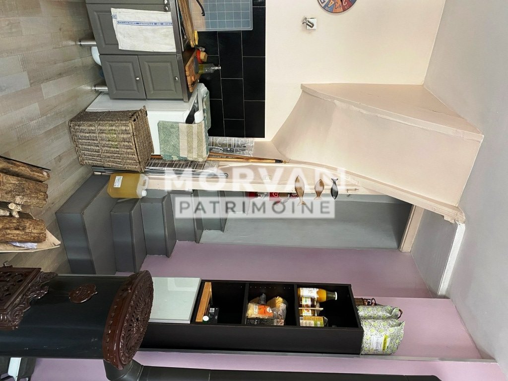 MAISON DE VILLAGE - REMISE ET JARDIN CLOS A VENDRE - ST SAULGE - 50.67 m2 - 32�000�&euro;