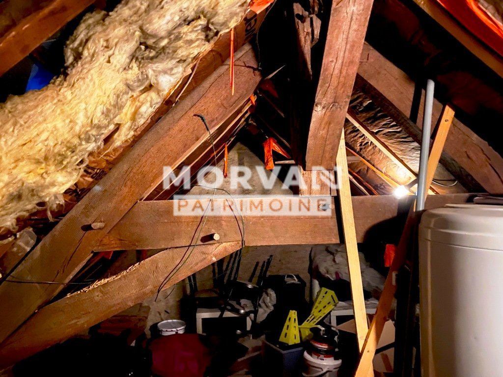 MAISON DE VILLAGE - REMISE ET JARDIN CLOS A VENDRE - ST SAULGE - 50.67 m2 - 32�000�&euro;