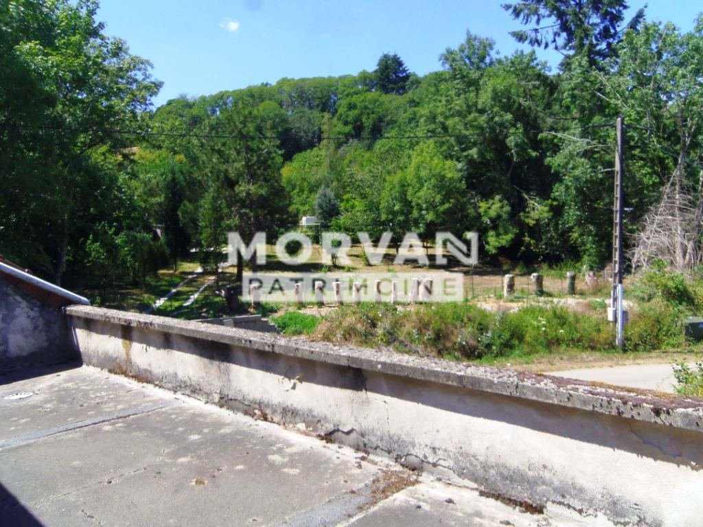 MAISON DE VILLAGE-DEPENDANCES-TERRAIN 46000� A VENDRE - ST SAULGE - 60.18 m2 - 39�000�&euro;