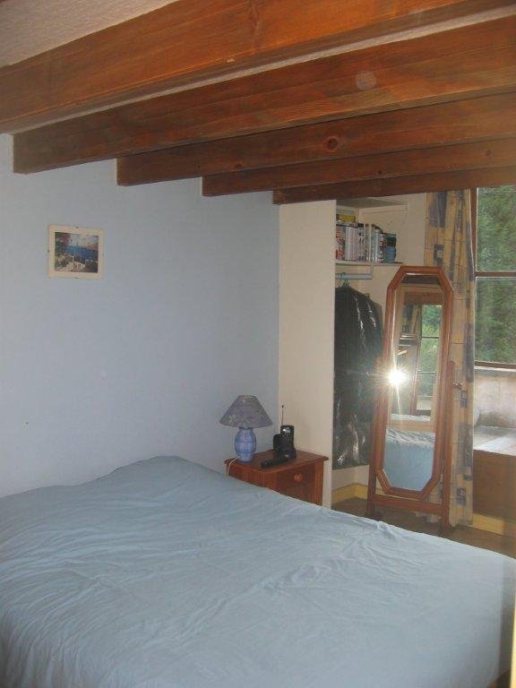 MAISON DE VILLAGE-DEPENDANCES-TERRAIN 46000� A VENDRE - ST SAULGE - 60.18 m2 - 39�000�&euro;