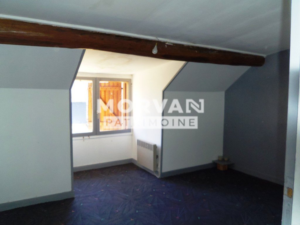 MAISON DE VILLAGE-DEPENDANCES-TERRAIN 46000� A VENDRE - ST SAULGE - 60.18 m2 - 39�000�&euro;