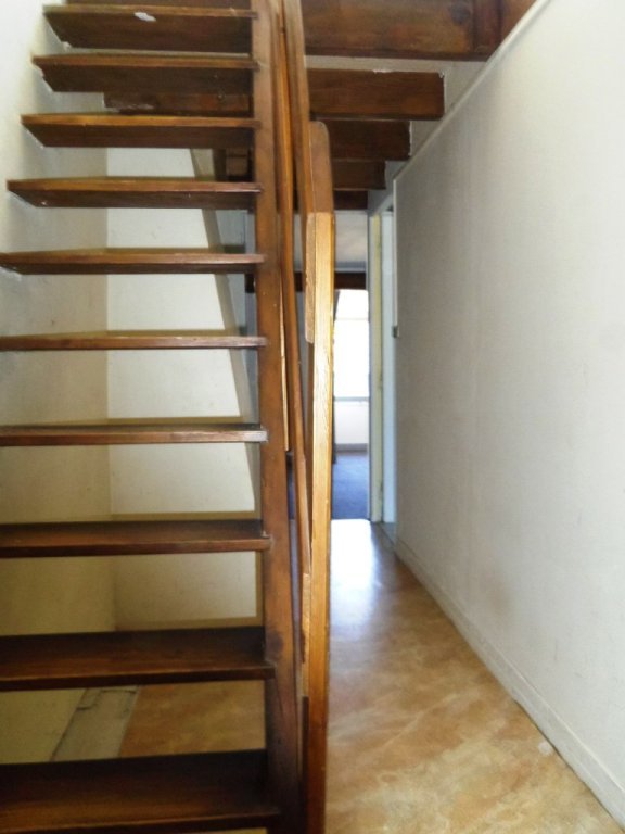 MAISON DE VILLAGE-DEPENDANCES-TERRAIN 46000� A VENDRE - ST SAULGE - 60.18 m2 - 39�000�&euro;