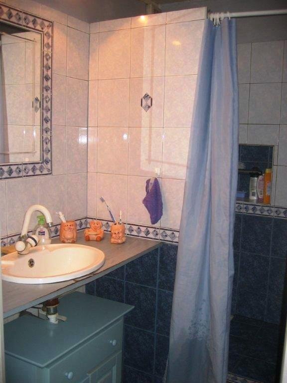 MAISON DE VILLAGE-DEPENDANCES-TERRAIN 46000� A VENDRE - ST SAULGE - 60.18 m2 - 39�000�&euro;